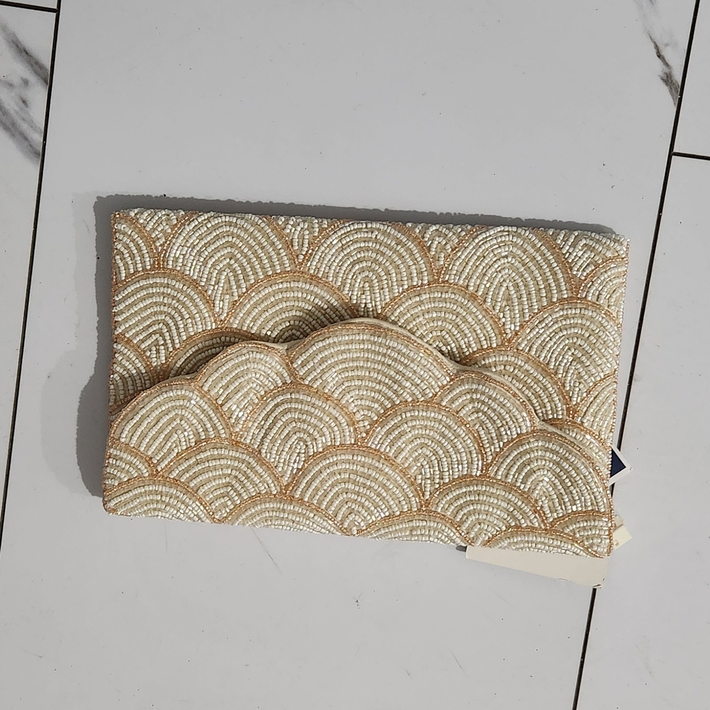 Elegant Cream and Tan Beaded Clutch